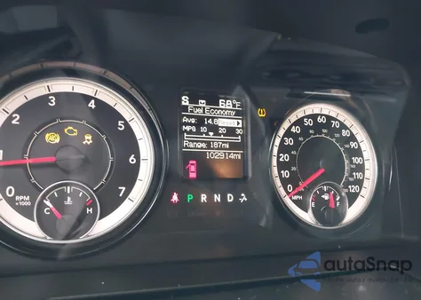 2018 Ram 1500 Slt 4X4 6'4 Box z USA, uszkodzony, nr VIN 1C6RR7GG1JS319610